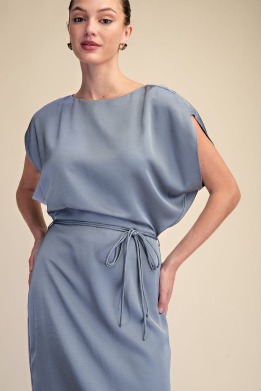 Round Neck Back Slit Midi Dress