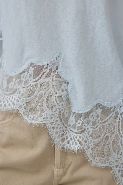 LACE HEM TOP