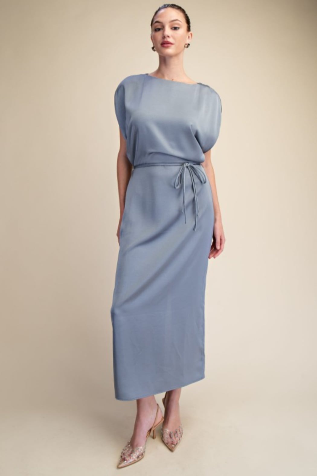 Round Neck Back Slit Midi Dress